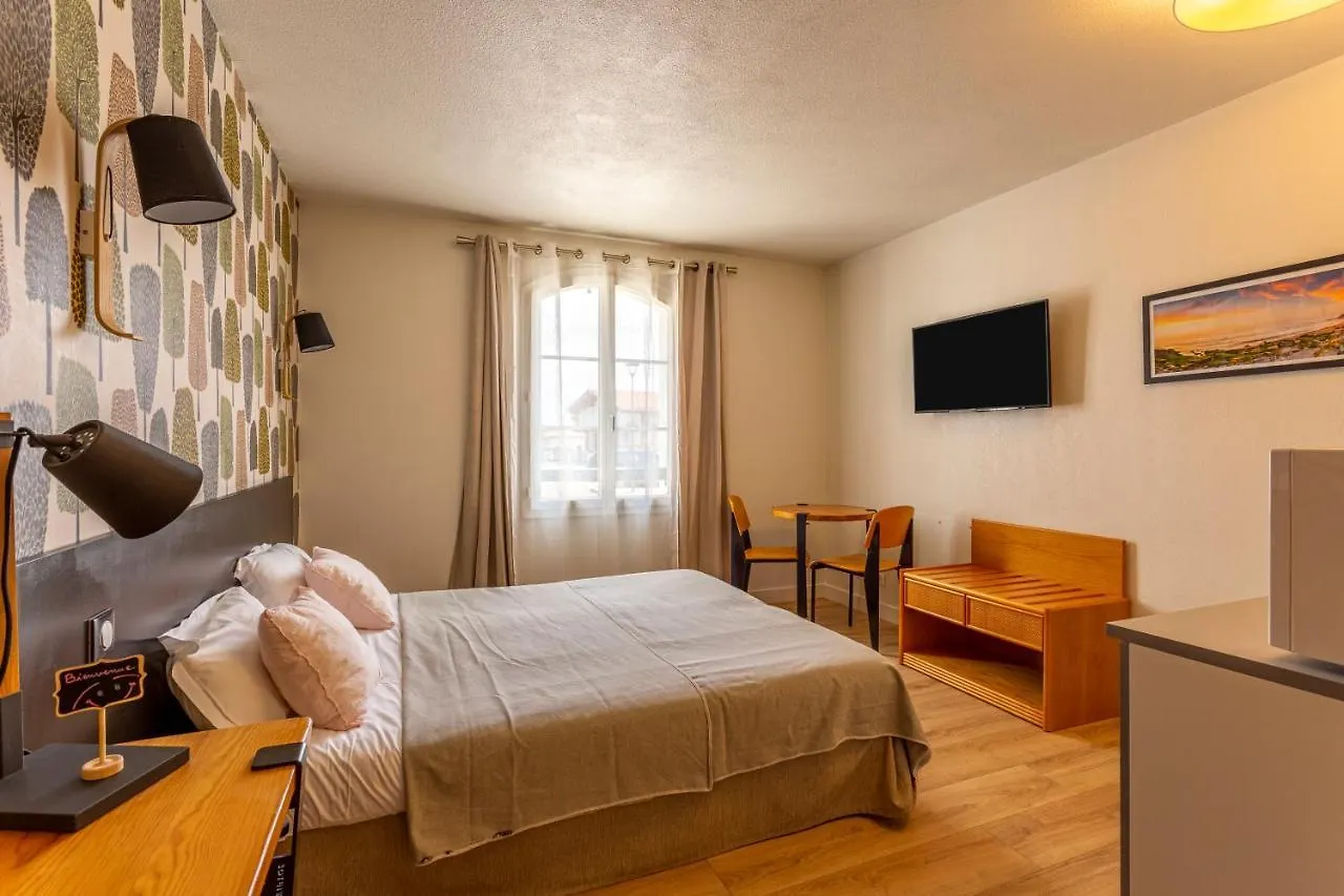 ***  Hotel & Appart-Hotel Olatua 比达尔 法国
